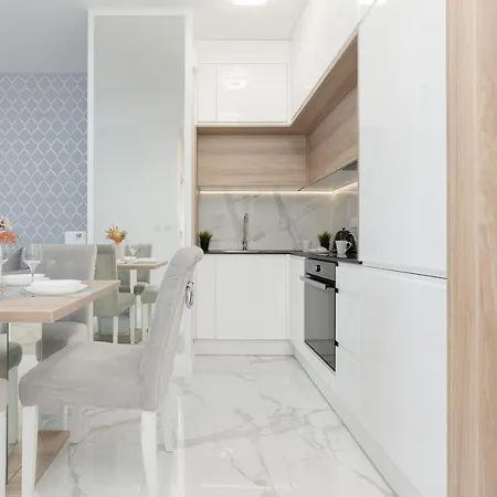 Cosy On Wola Goleszowska By Renters *