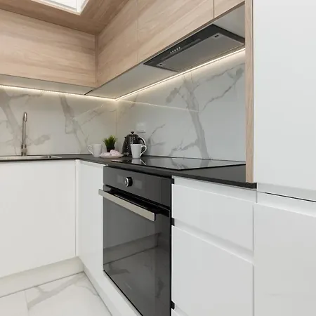 شقة Cosy On Wola Goleszowska By Renters