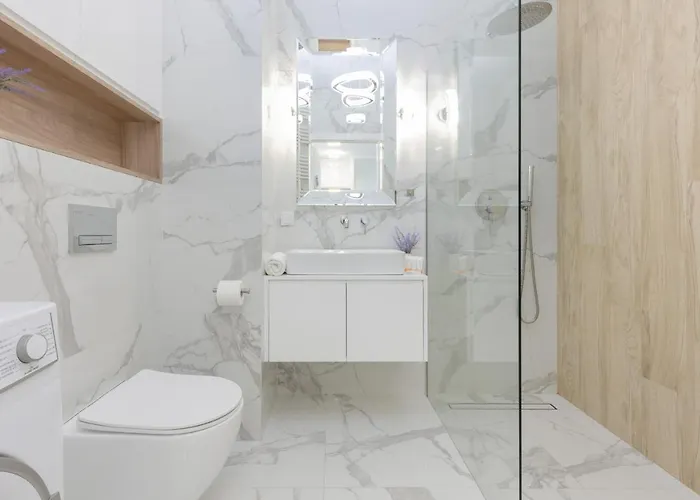 Cosy On Wola Goleszowska By Renters