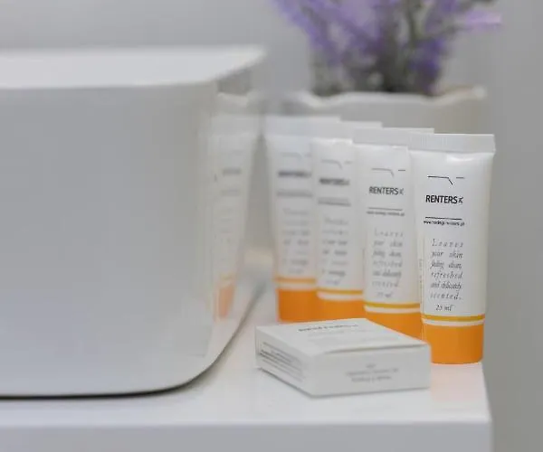 Cosy On Wola Goleszowska By Renters * Varsó