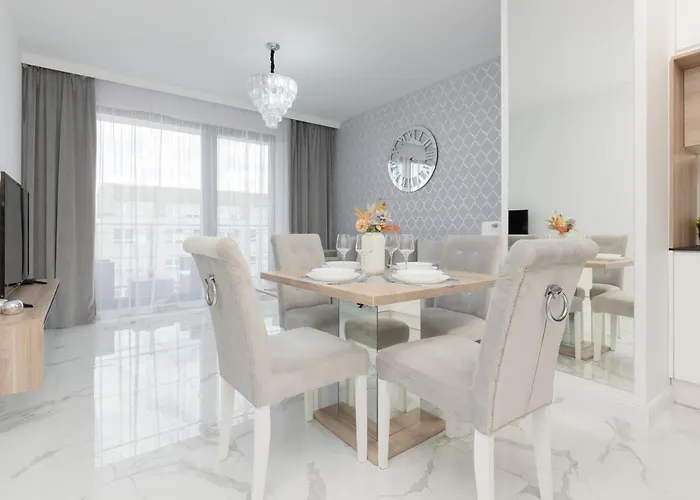 Cosy On Wola Goleszowska By Renters * Varsó