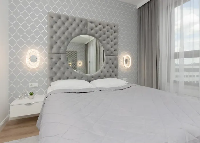 Cosy On Wola Goleszowska By Renters Varsó